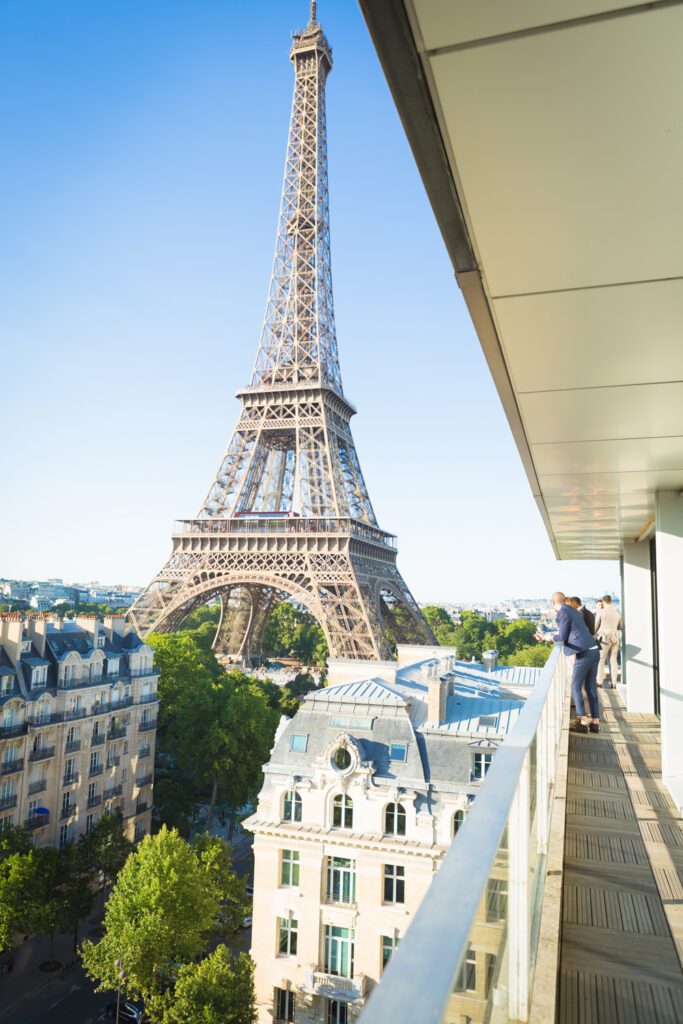 Toi toi mon toit - Pullman Tour Eiffel