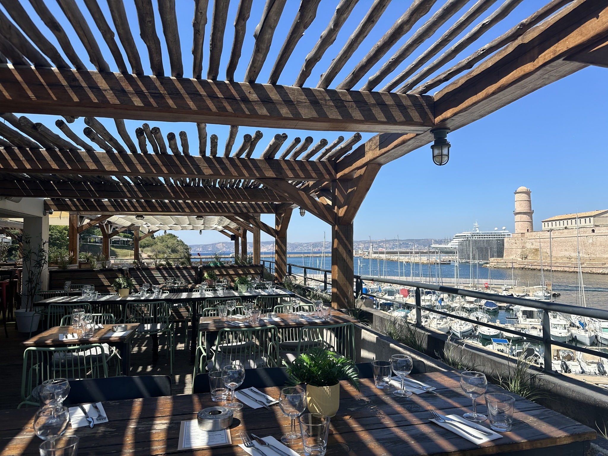 Rooftop - Rowing Club - Marseille - Toi Toi Mon Toit