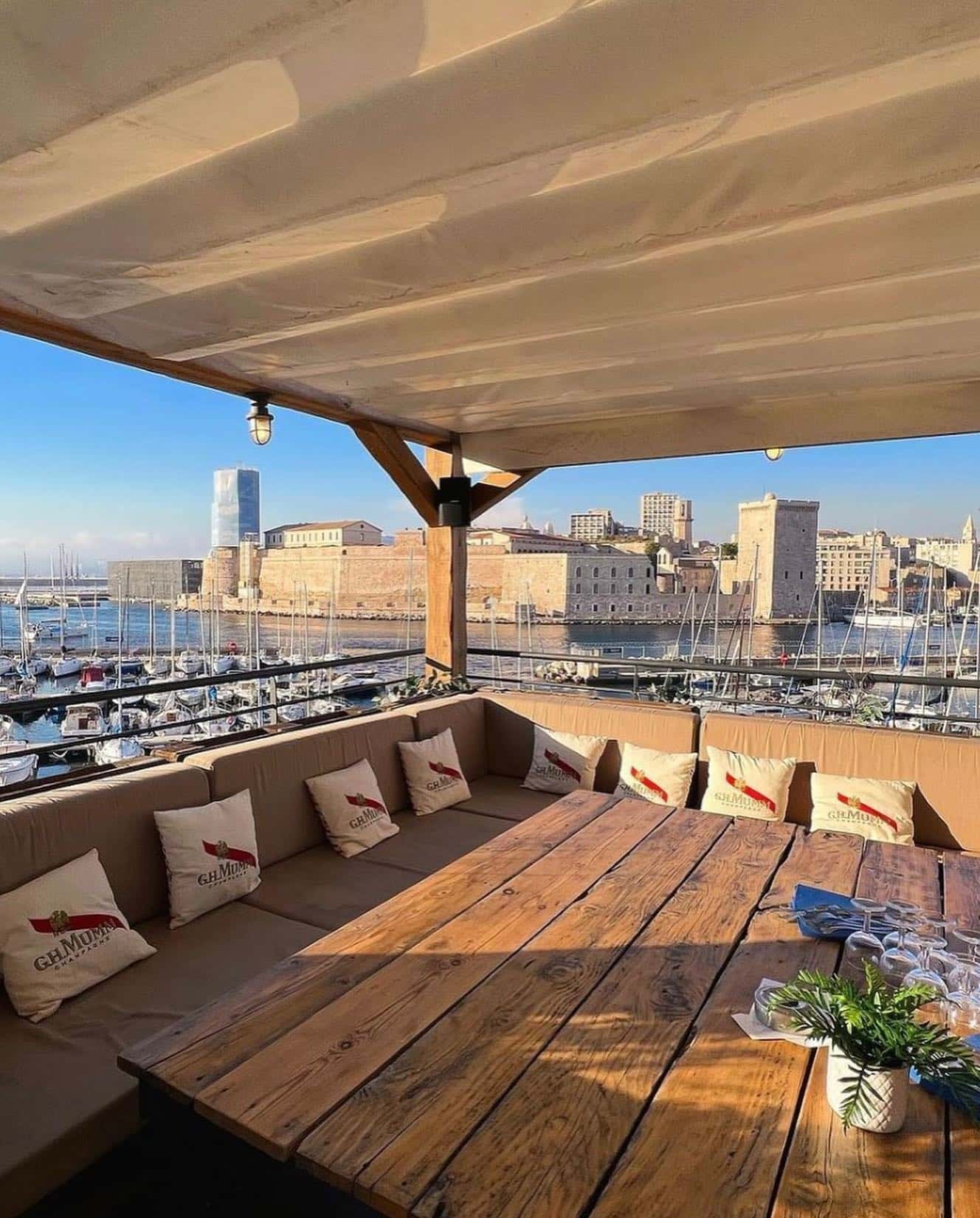 Rooftop - Rowing Club - Marseille - Toi Toi Mon Toit