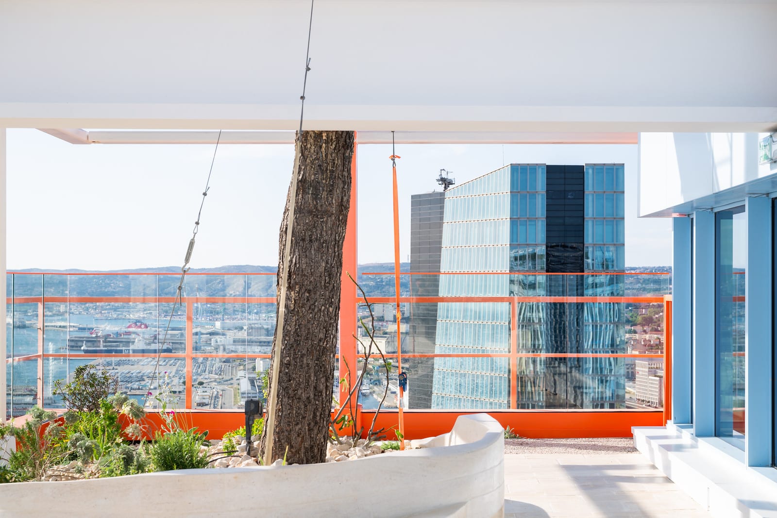 Rooftop - Sky Center - Marseille - Toi Toi Mon Toit