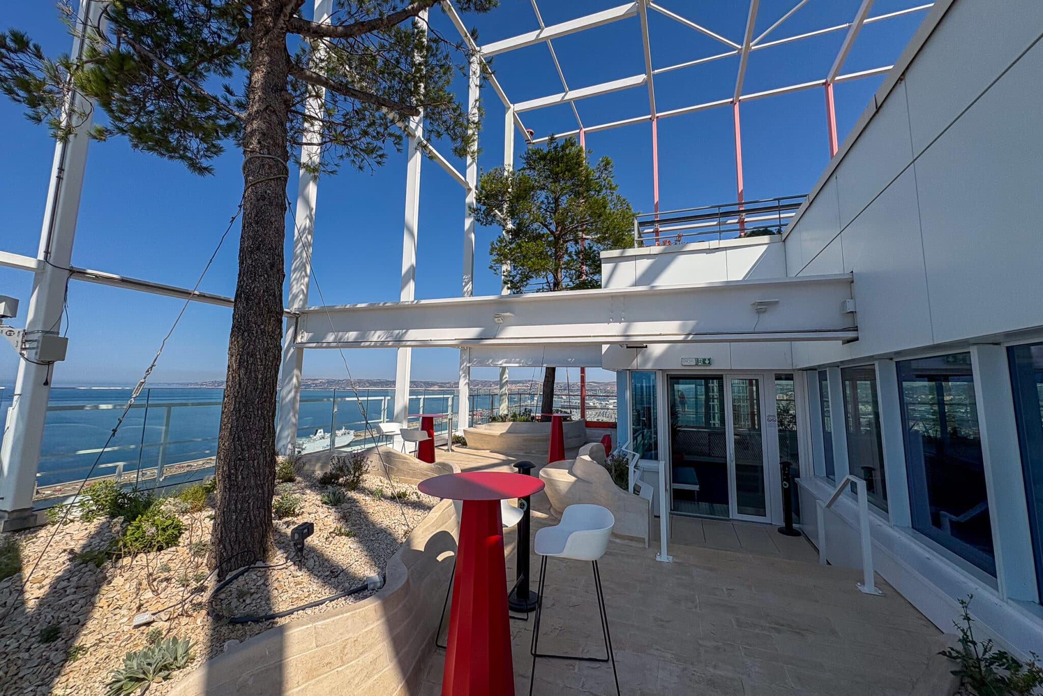 Rooftop - Sky Center - Marseille - Toi Toi Mon Toit